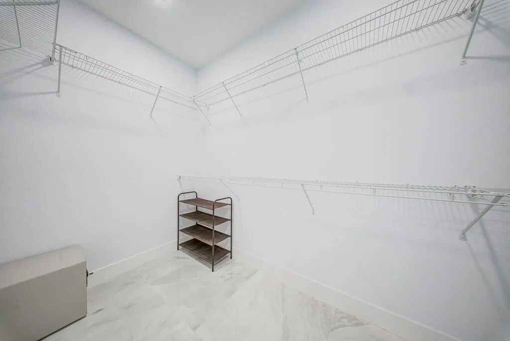 Residence photo 28