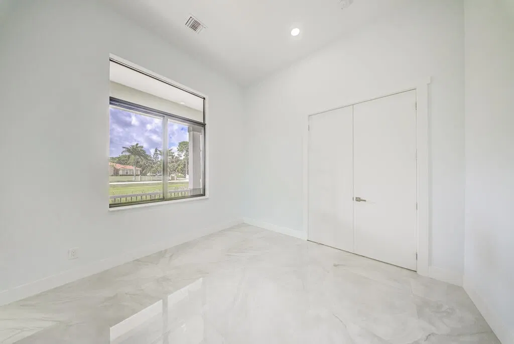 Residence photo 46
