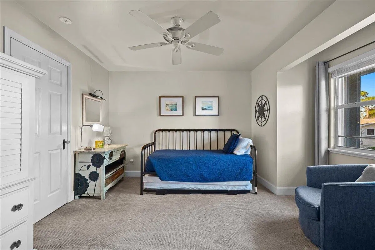  Residence photo 25