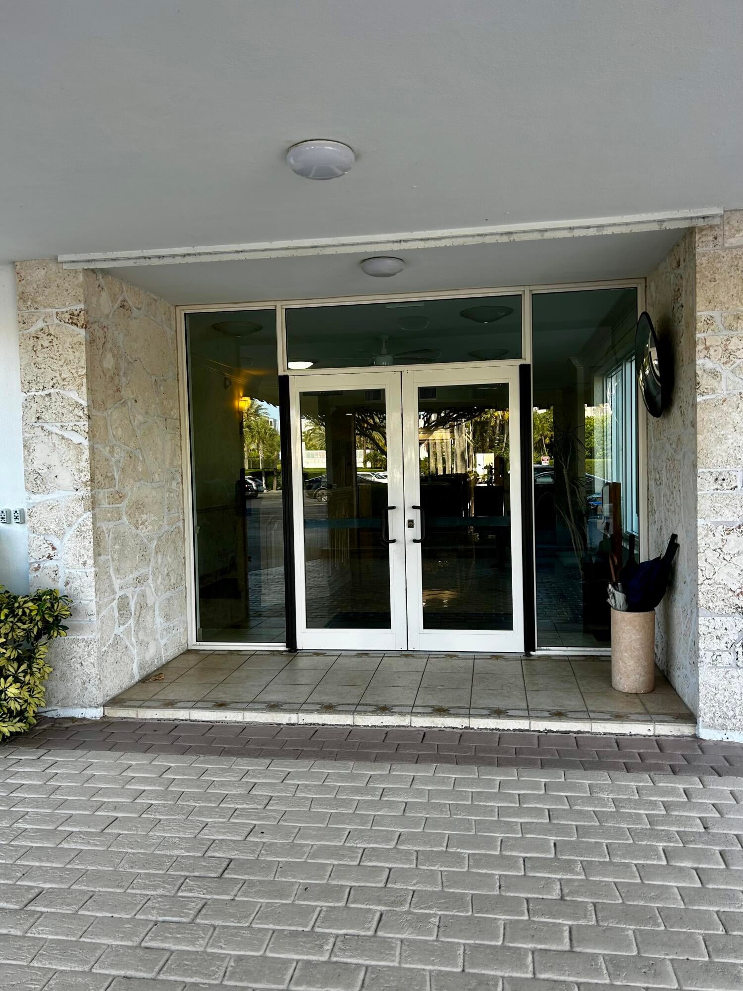 2840 S Ocean Palm Beach Unit 2210 photo 37