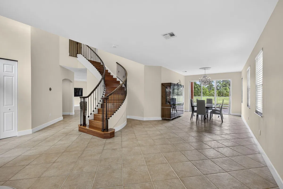 Residence photo 13