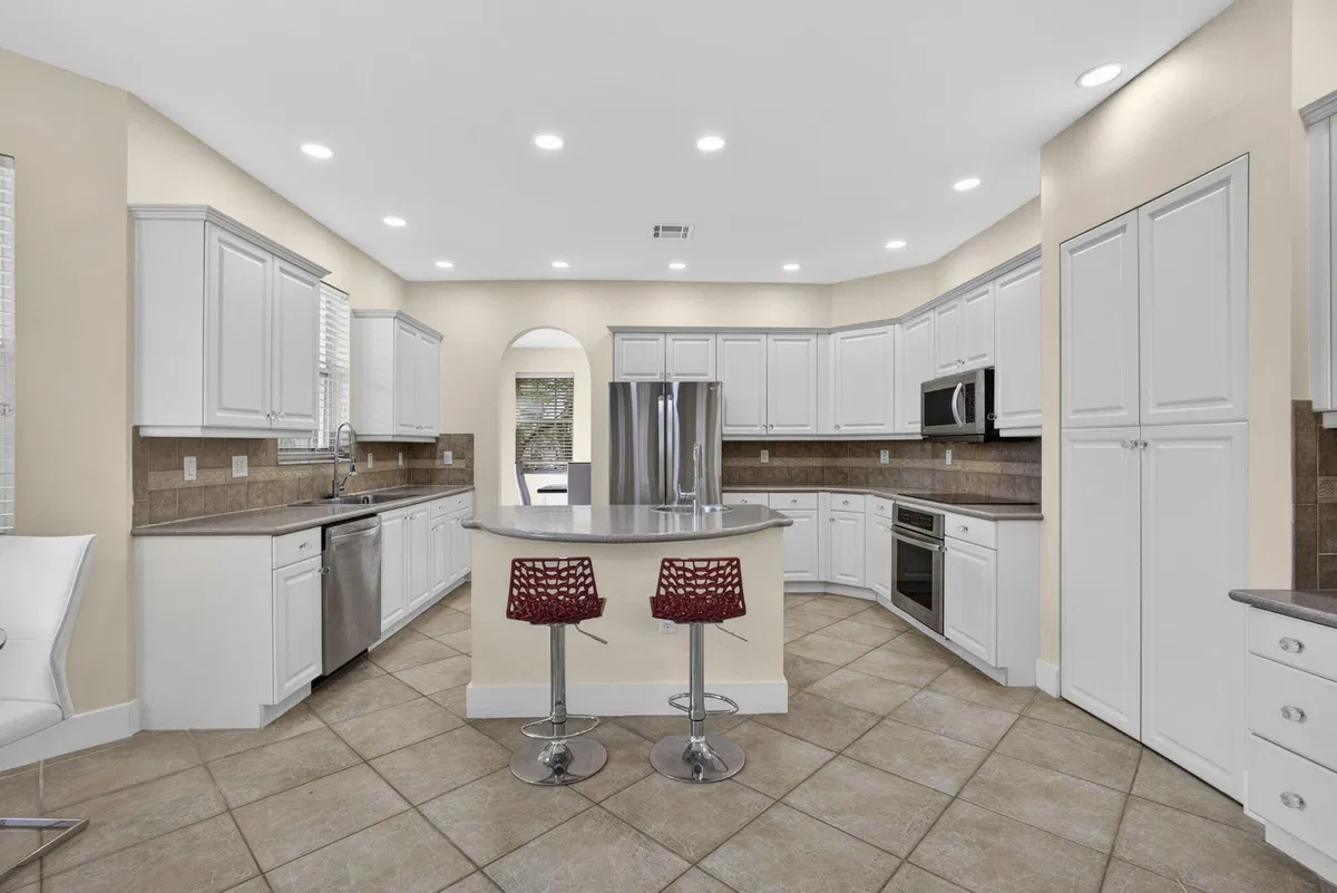 Residence photo 28