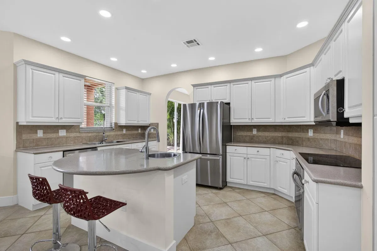 Residence photo 31