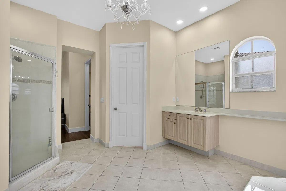 Residence photo 46