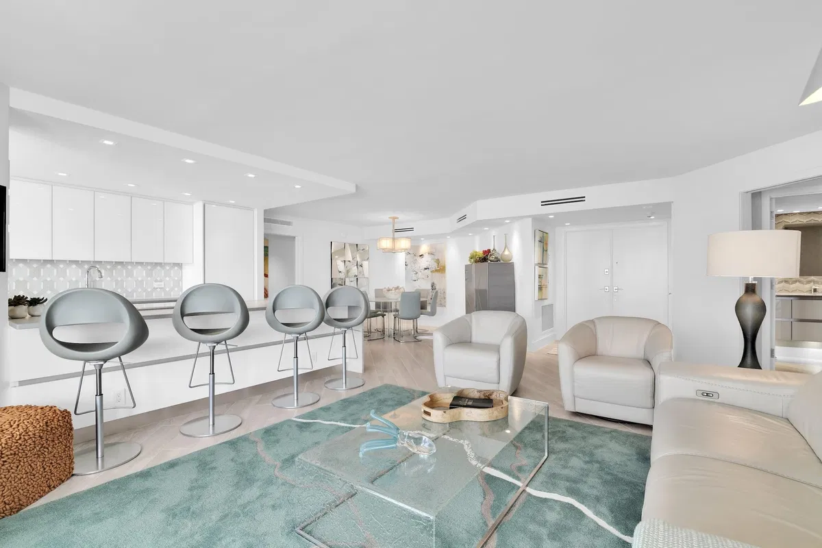 550 S Ocean Boca Unit 1004 photo 4