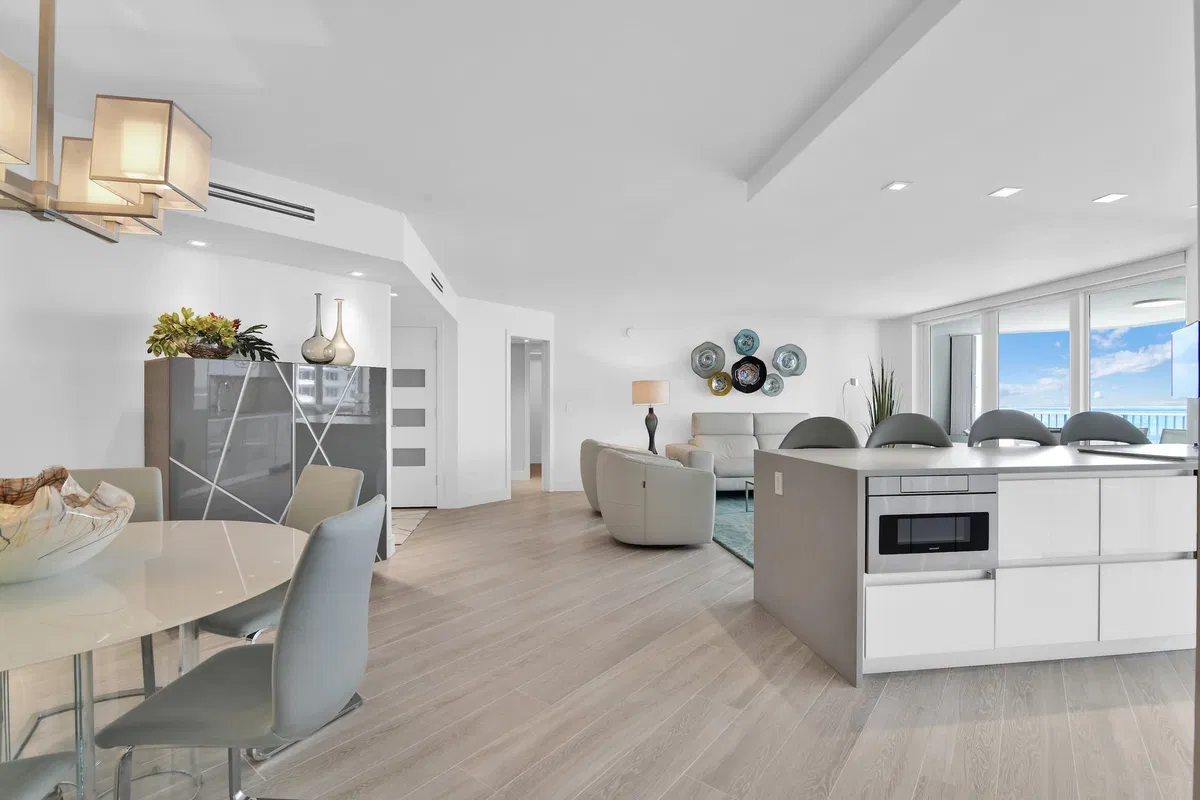 550 S Ocean Boca Unit 1004 photo 10