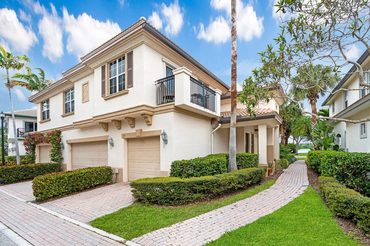 Evergrene Palm Beach Gardens Residence