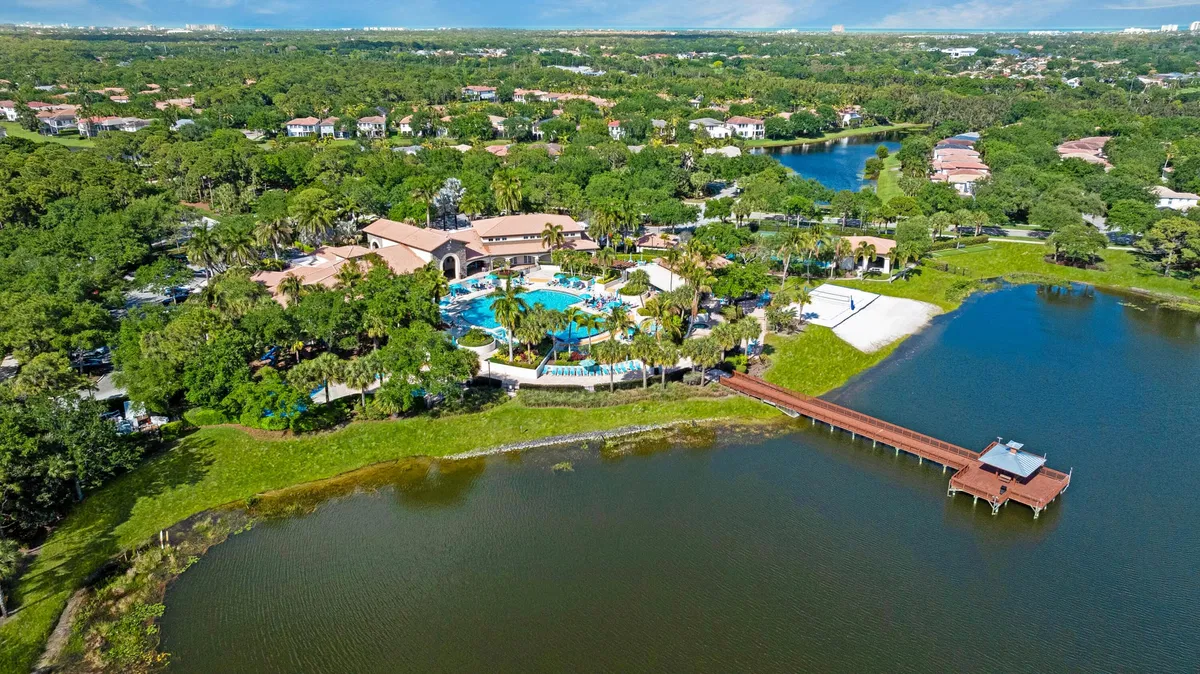 Evergrene Palm Beach Gardens Residence photo 25