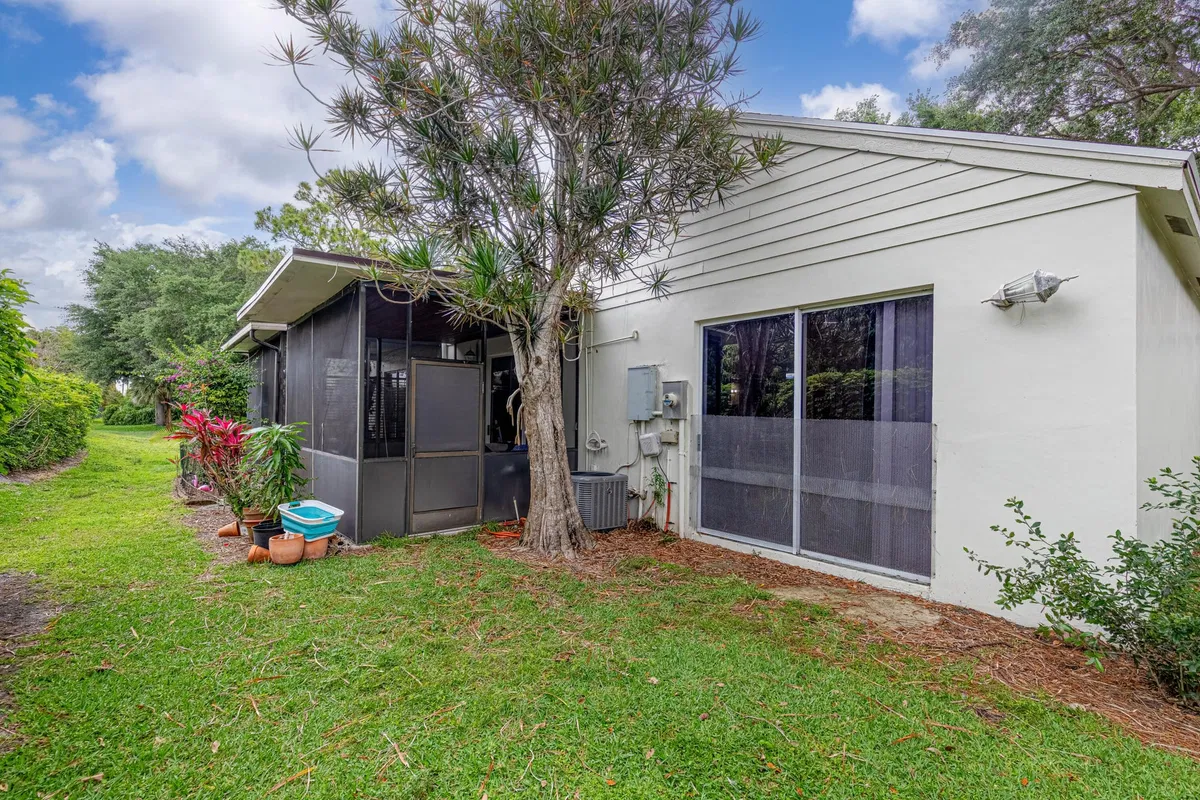 Residence photo 7