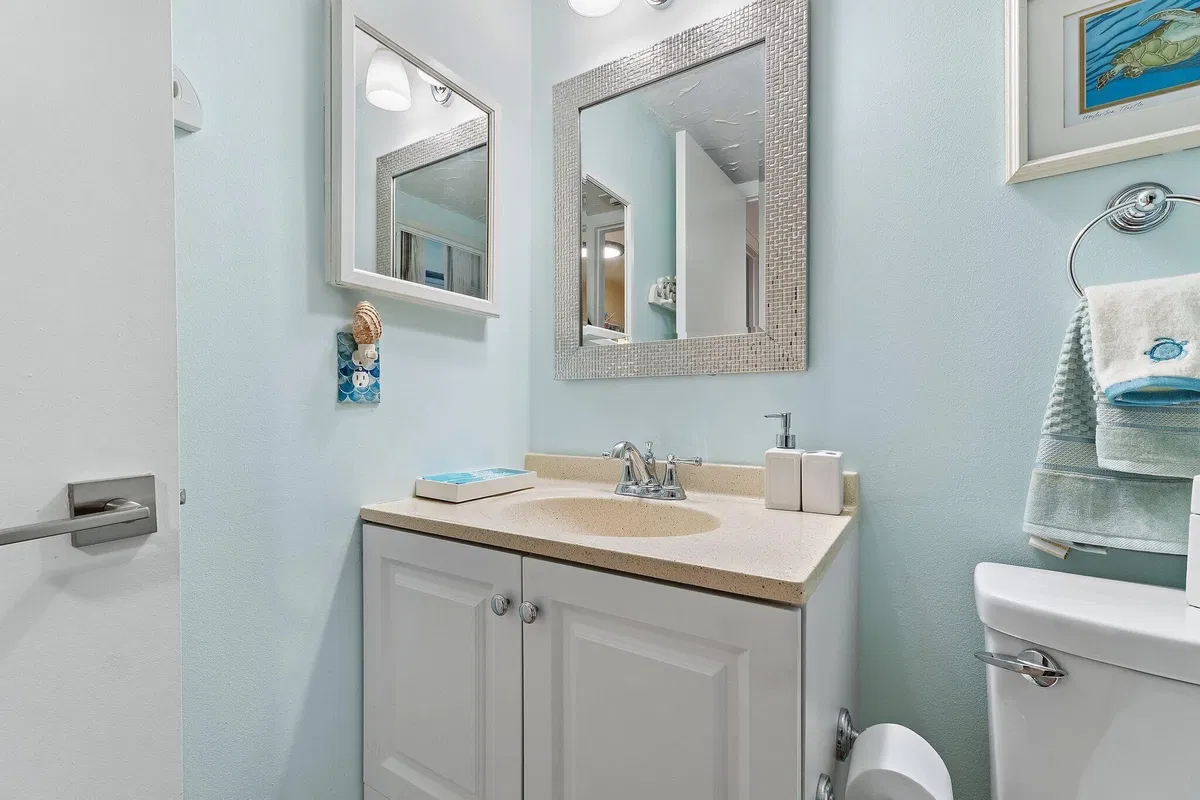  Unit D403 photo 22