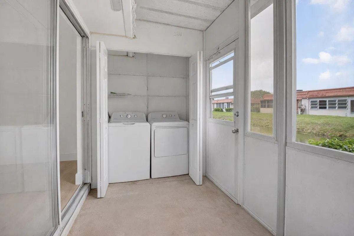  Residence photo 10