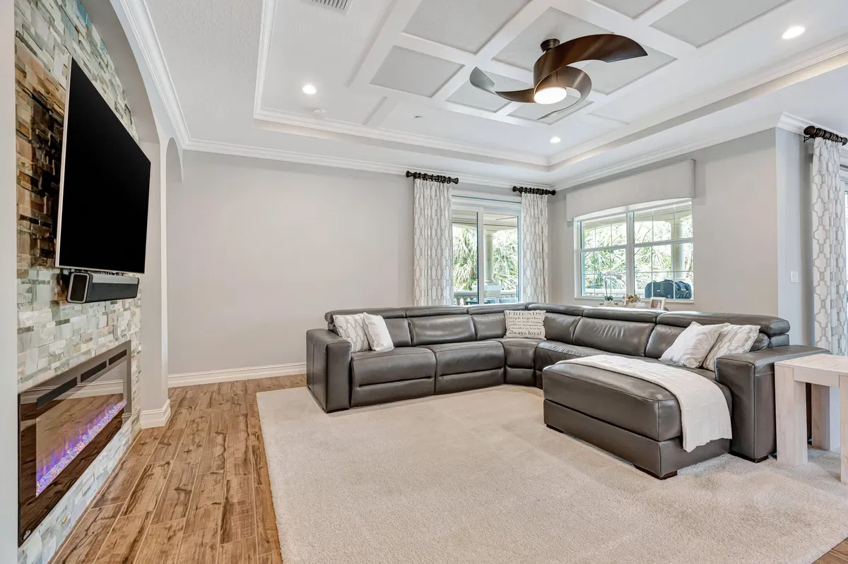 Jupiter Country Club Unit 155 photo 25