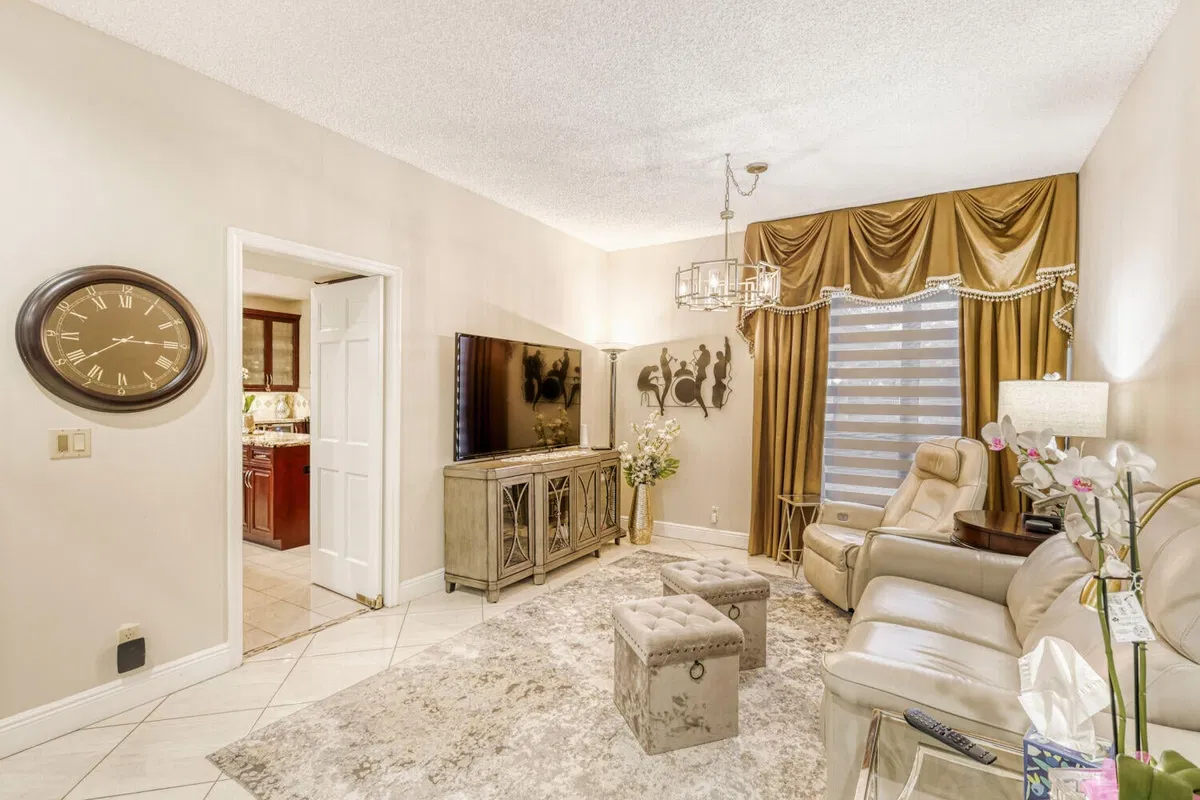 Pine Tree Golf Club Residence photo 16