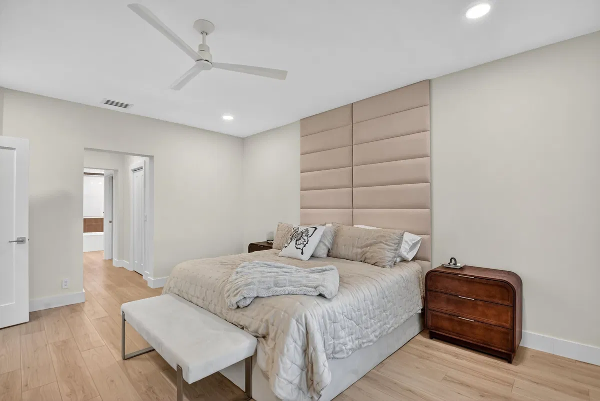 Residence photo 22