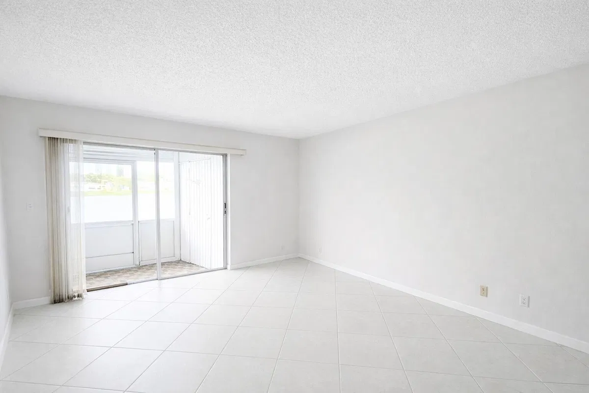 Residence photo 4