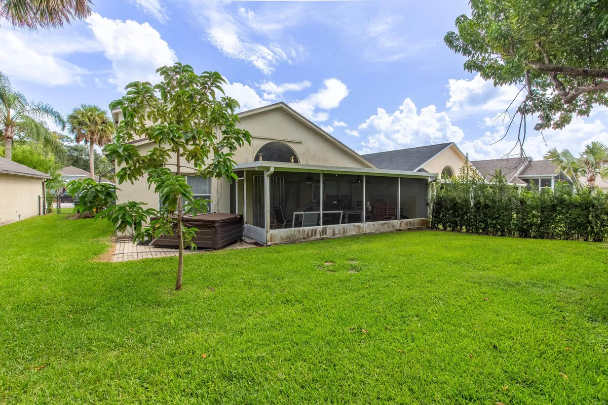  Residence photo 25