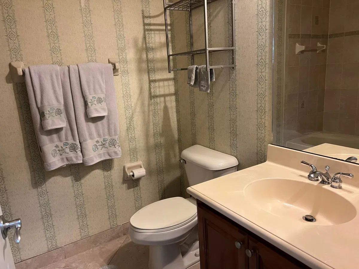 Unit 111 photo 31