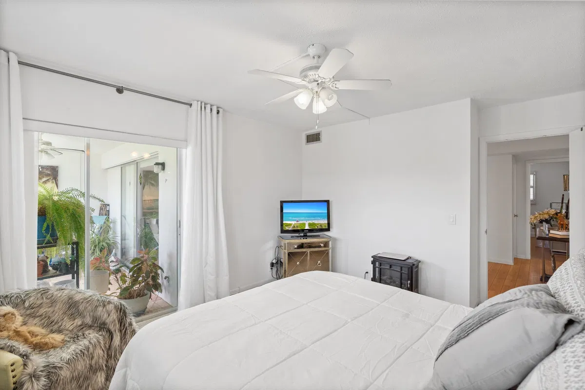 Boca Raton Unit B3 photo 10