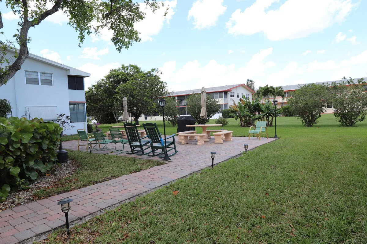  Residence photo 19