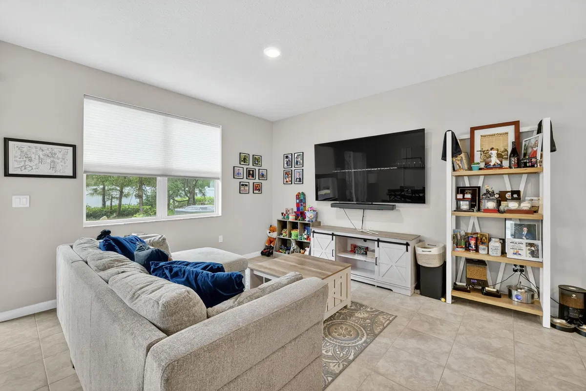 Residence photo 7