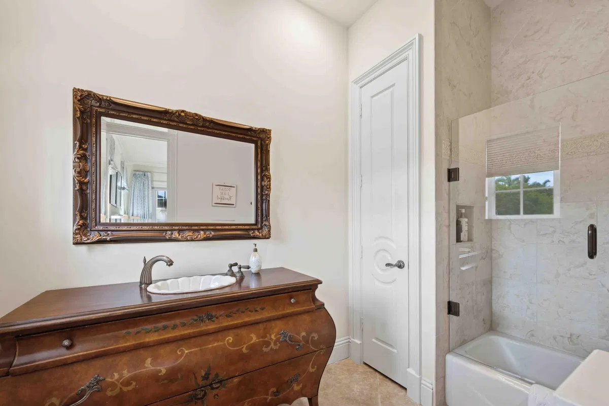 Residence photo 55
