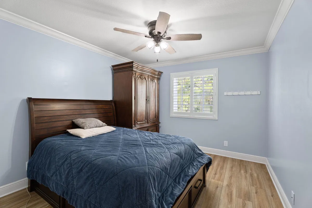Residence photo 19