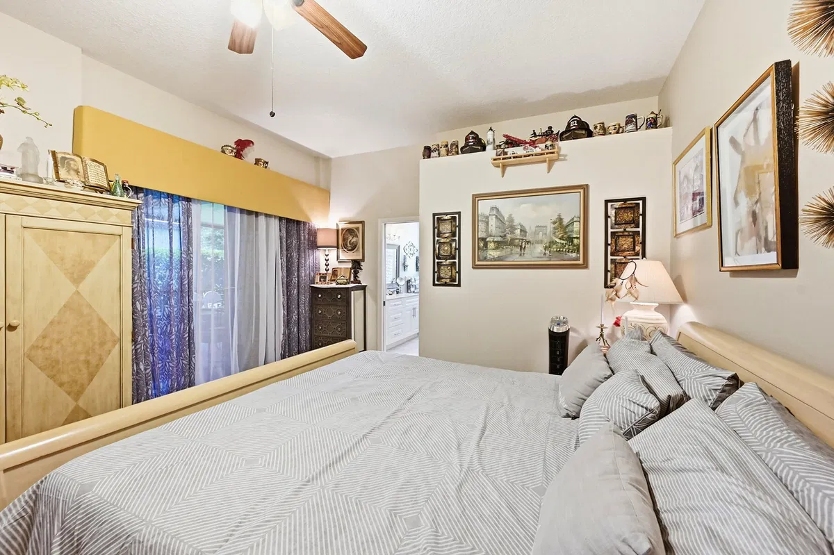  Residence photo 16