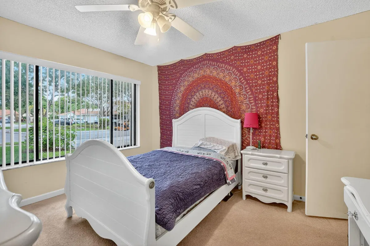 Residence photo 22