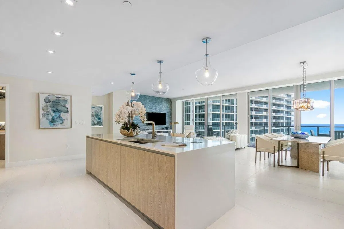 Amrit Ocean Resort & Residences Unit 1505p photo 4
