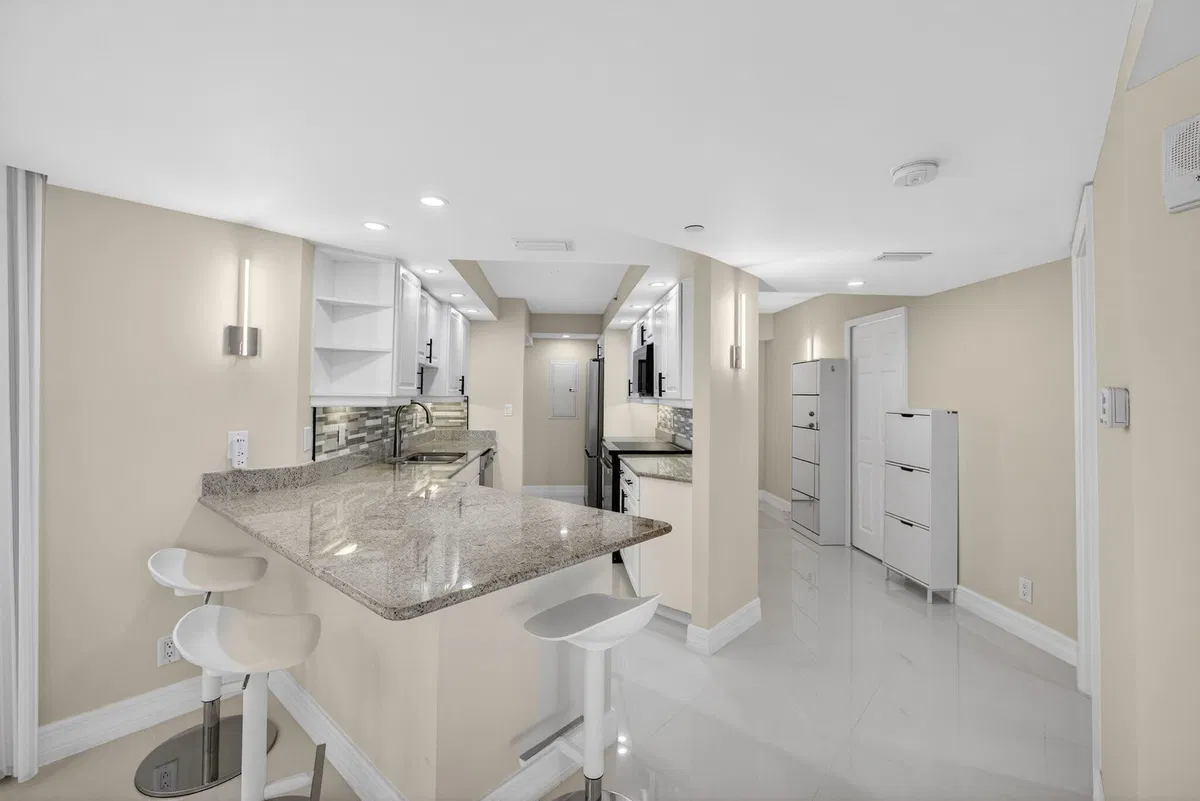 Tiara Singer Island Unit 2 F photo 10
