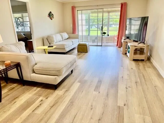 Unit 148 photo 10