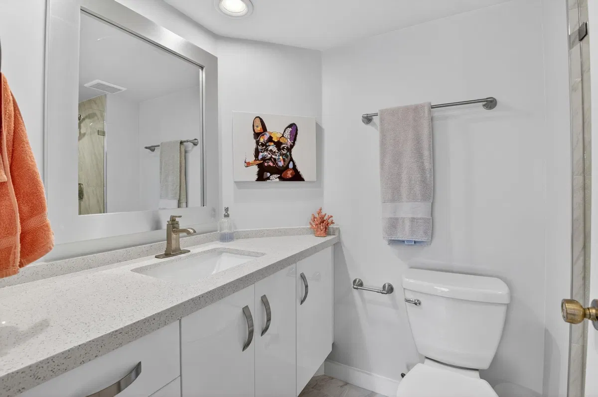 Unit 1306 photo 25