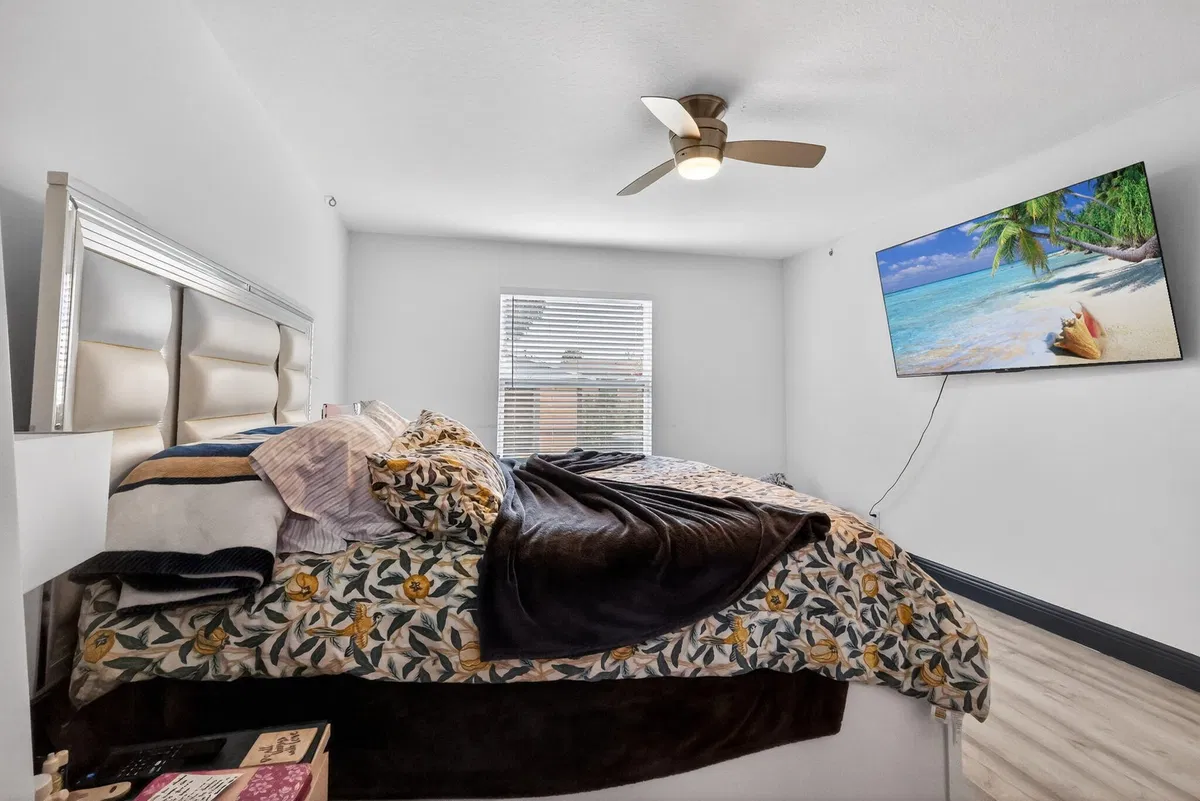Residence photo 13