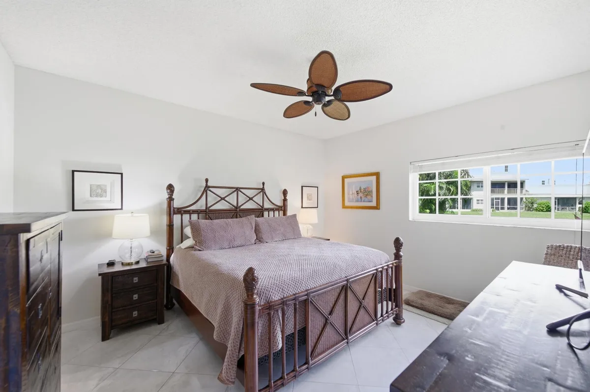 Residence photo 19