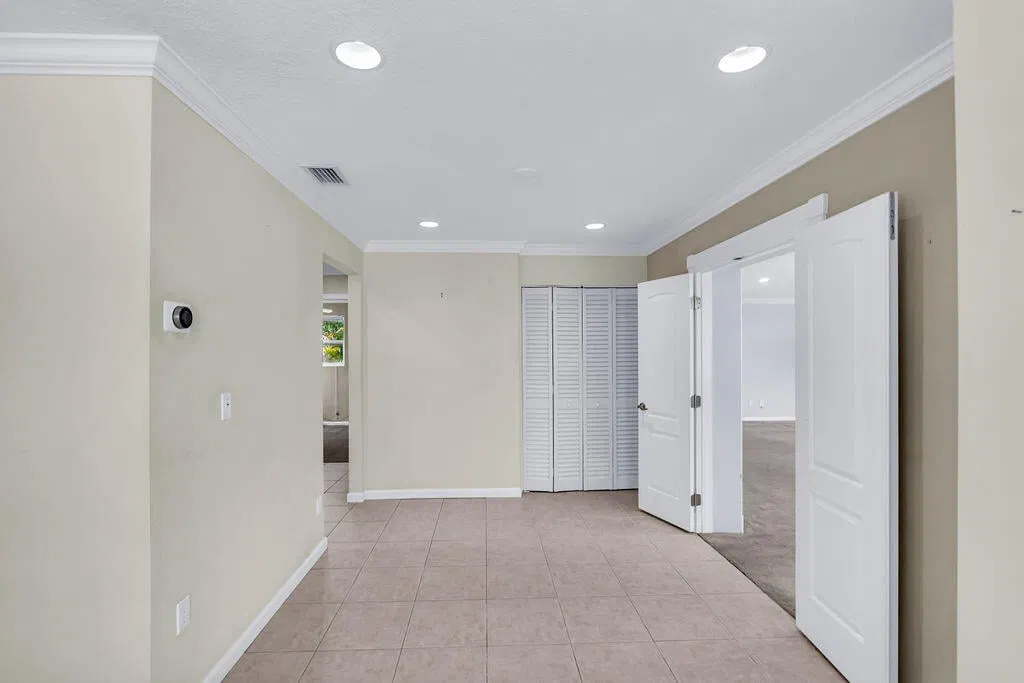  Residence photo 19