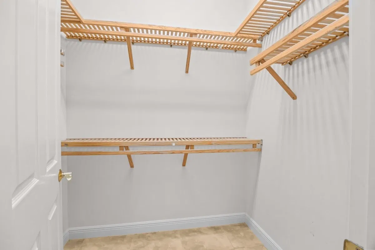 Residence photo 22