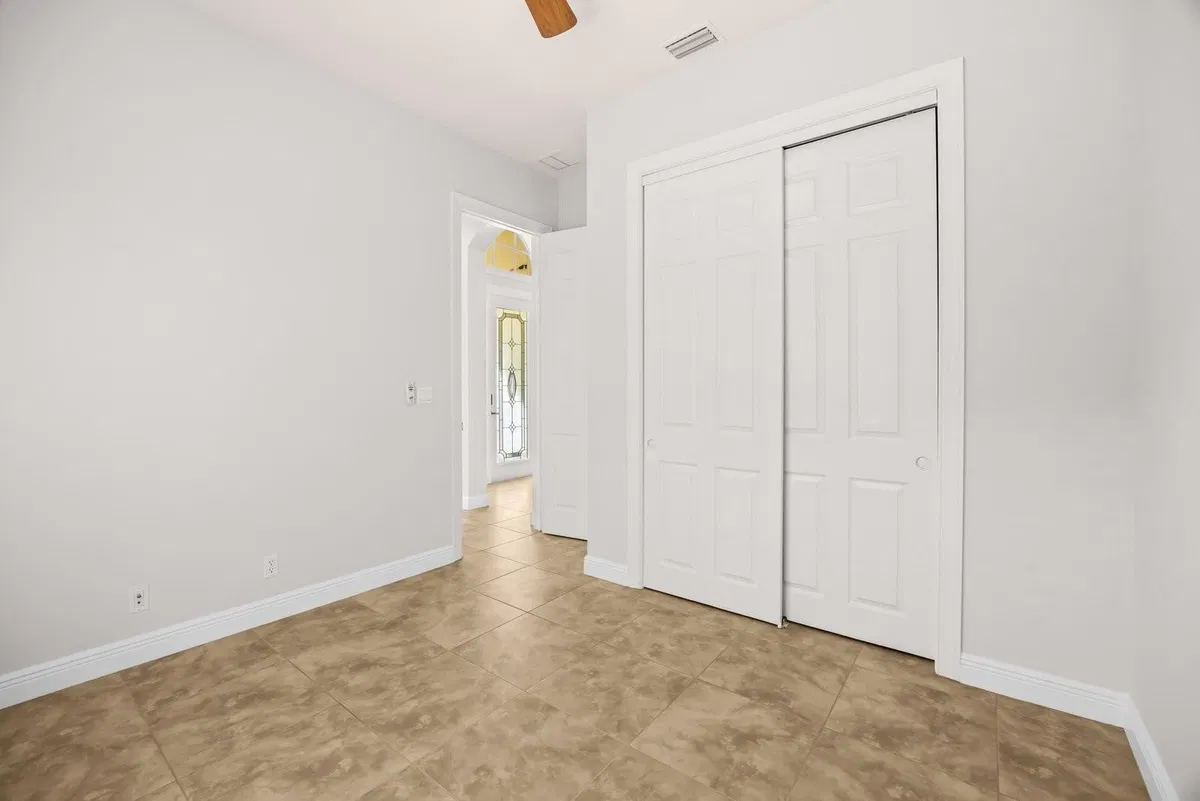 Residence photo 25