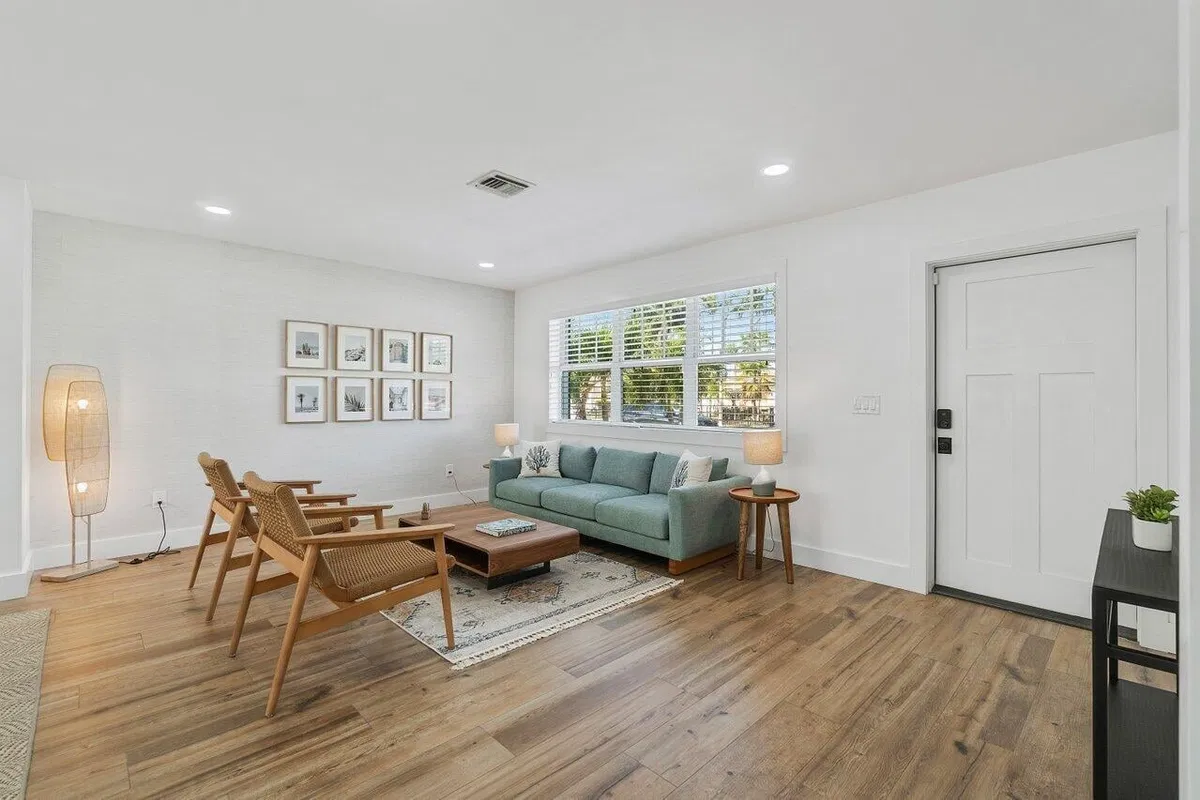 SoSo West Palm Beach Residence photo 13