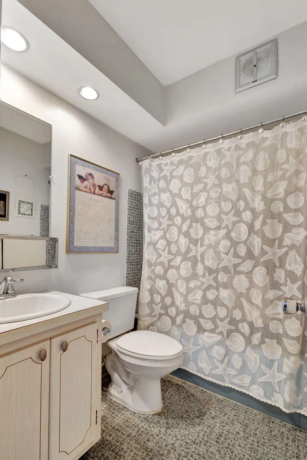 Unit 304 photo 25