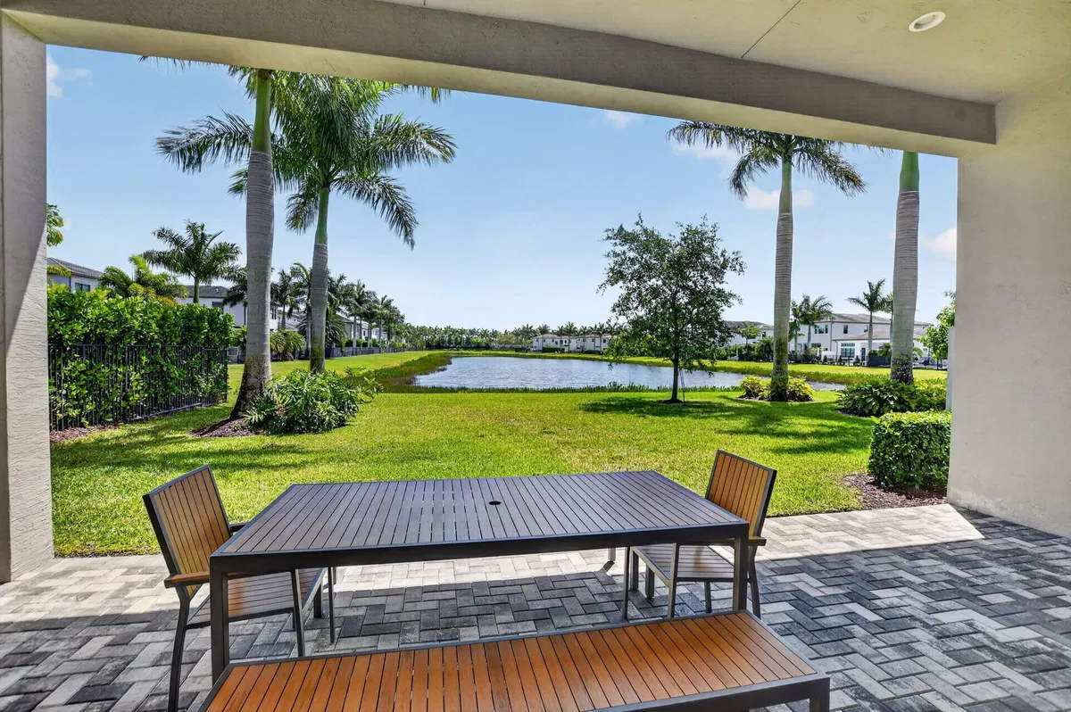 Boca Bridges Residence photo 22