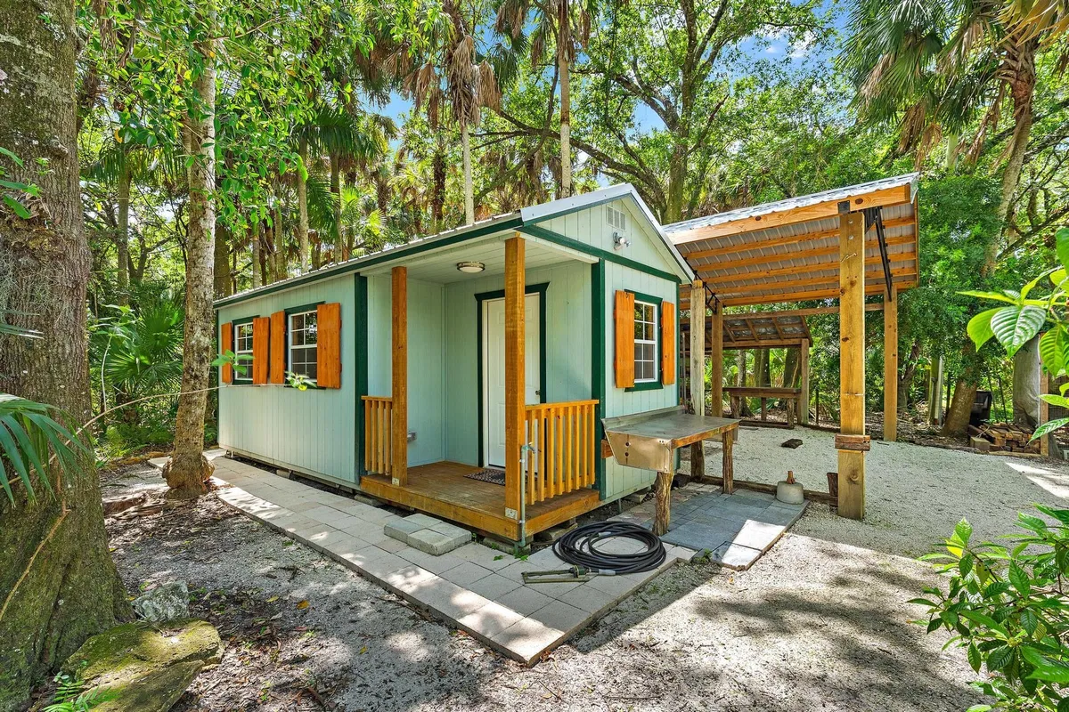  Residence photo 7