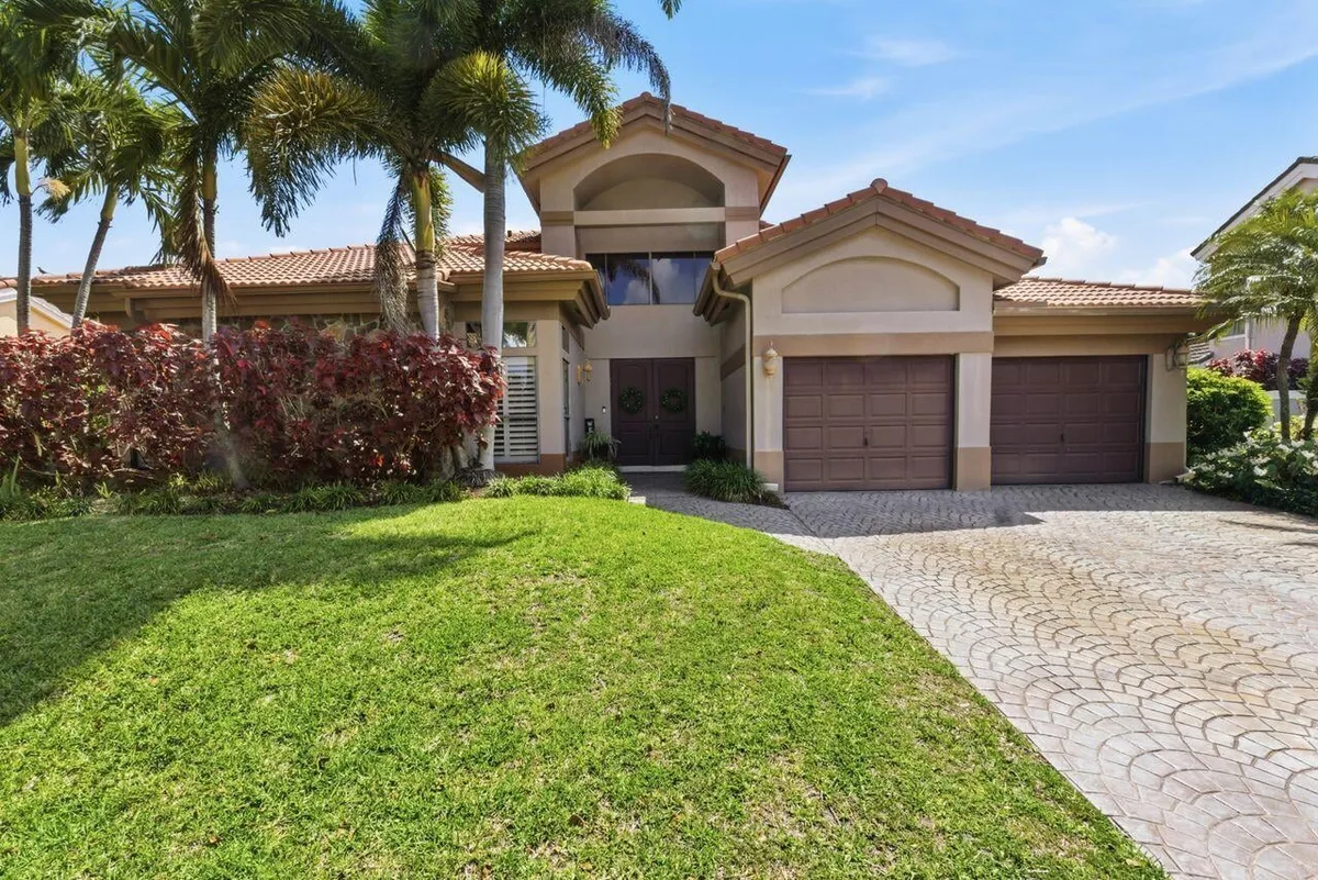 Colonnade Boca Raton Residence