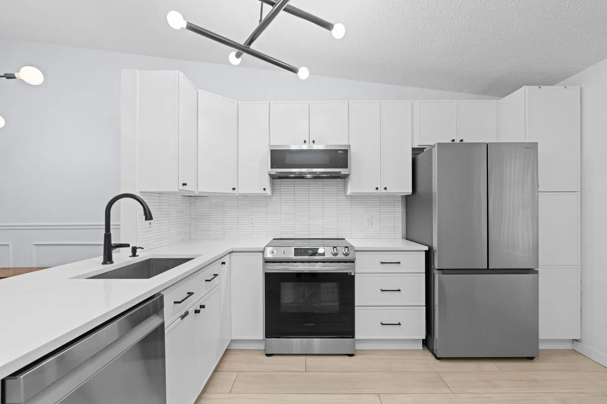 Unit C photo 7