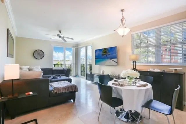 The Astor Unit 401 photo 4