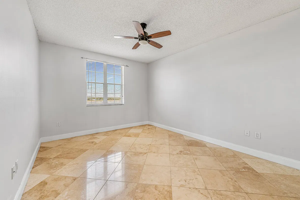 The Montecito Unit 913 photo 13