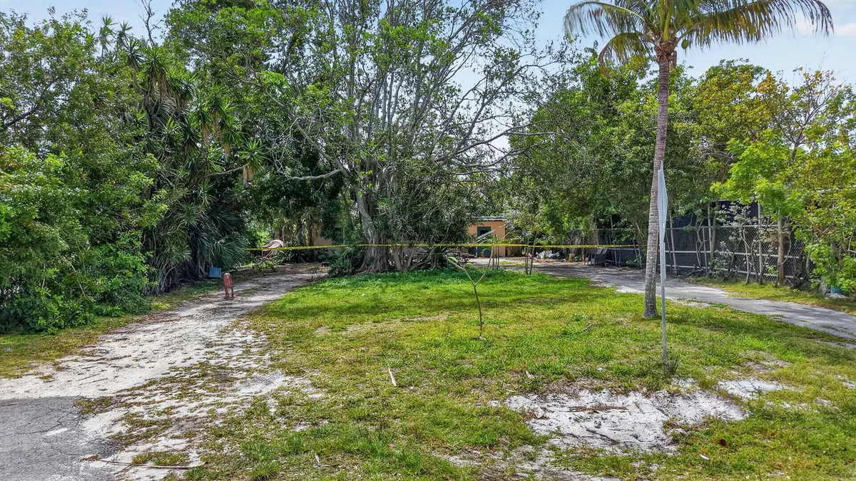 Palm Trail Delray Beach Residence