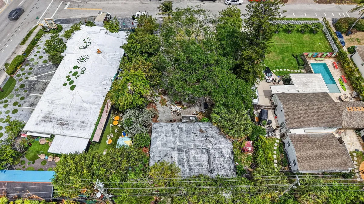 Palm Trail Delray Beach Residence photo 7