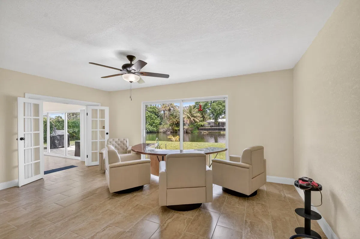 Residence photo 19