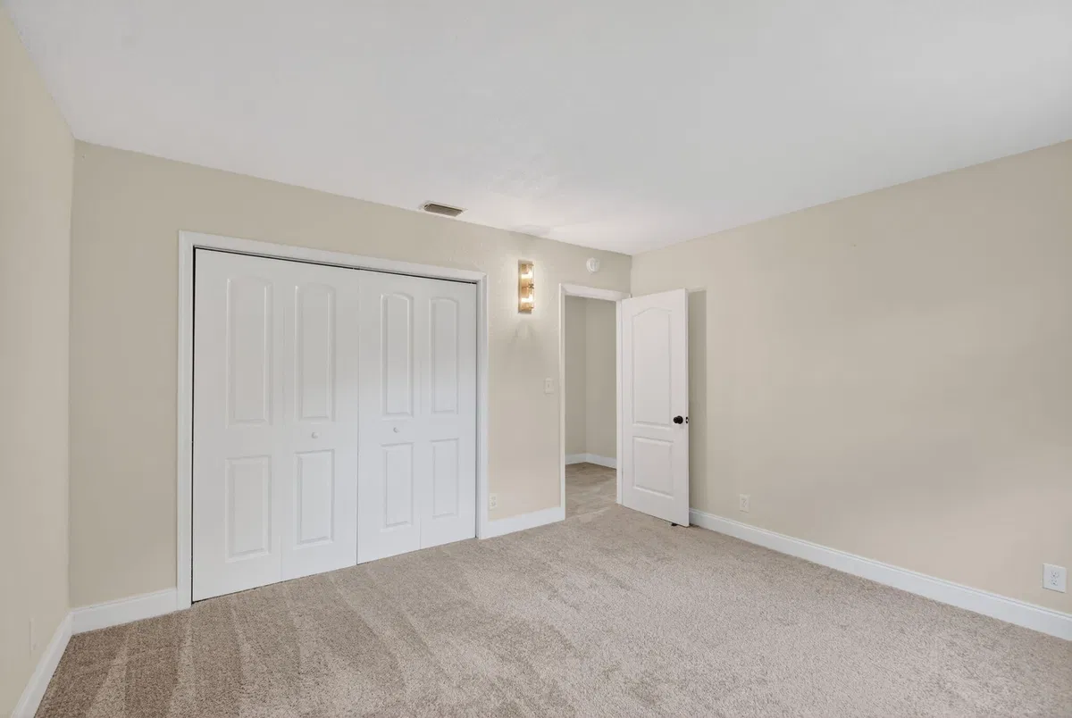 Residence photo 37