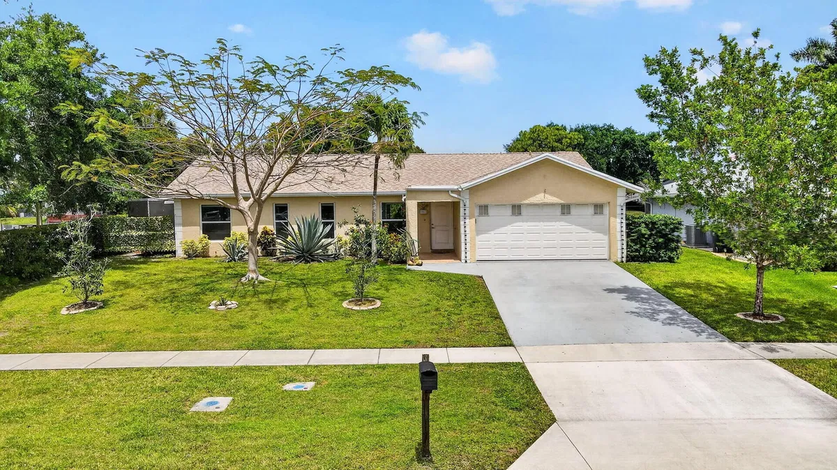 Residence photo 61